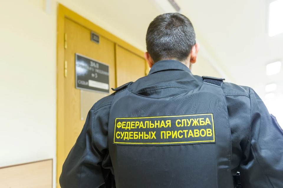 За год приставы собрали с должников и нарушителей 38 млрд рублей.