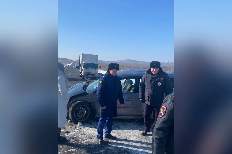 На место трагедии выехал прокурор.
