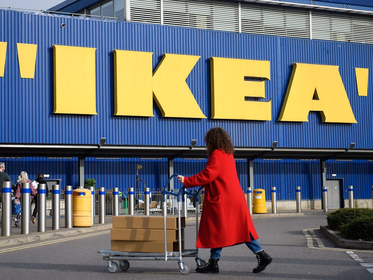 В омском OBI начали продавать деревянную мебель IKEA, но в разы дороже -  KP.RU