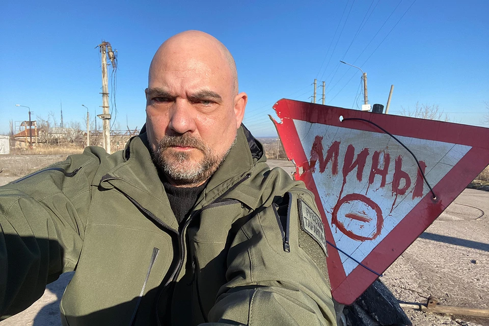 Военкор KP.RU Дмитрий Стешин прожил два дня в легендарном танковом батальоне, под луганским селом Белогоровка.