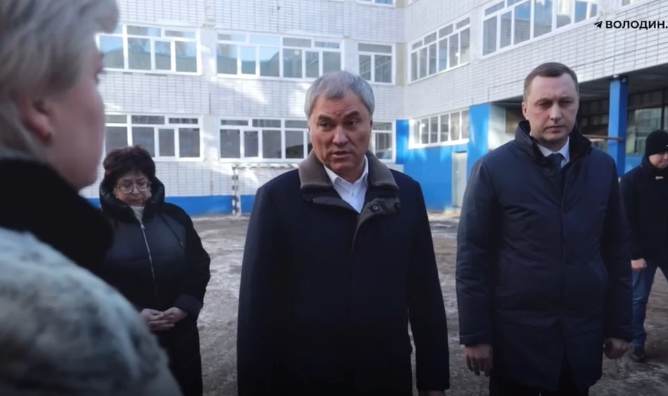 Вячеслав Володин во время визита в Саратов