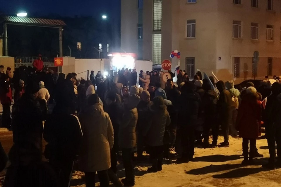 Их встретили жители Новоуральска. Фото: «NVK | Новоуральск Вконтакте»
