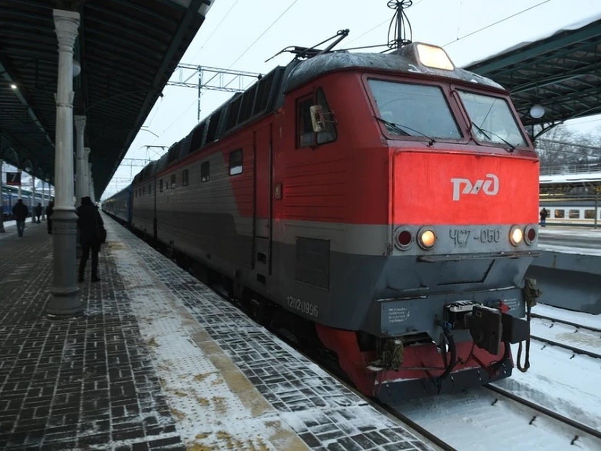 Поезд 531 киров адлер. Поезда россии. грузовые поезда россии. российские электрички. украинские поезда.