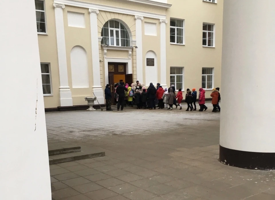 В Алексине эвакуировали 13 школ: поступило анонимное сообщение о минировании