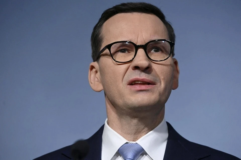 Премьер Польши Моравецкий призвал Запад прекратить диалог с Путиным