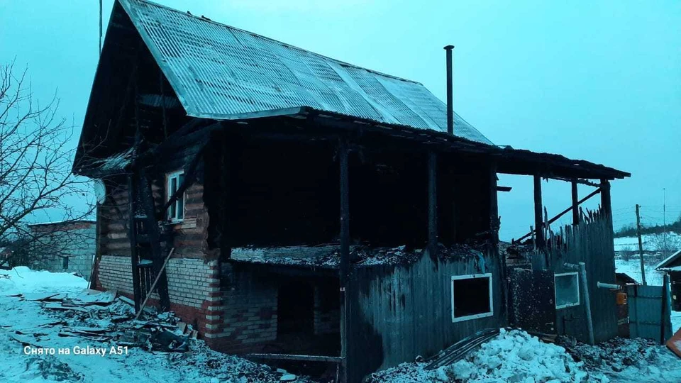 так выглядит дом многодетной семьи после пожара. Фото: архив героев пубилкации