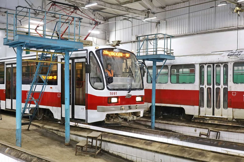 Каждый день на линию выпускают более 200 единиц электротранспорта