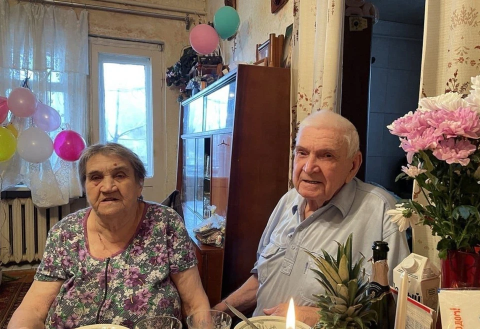 Очевидцы ростов. Пенсионеры любовь. 80 Летие освобождение Ростова. Ростовские цыганские девочки.