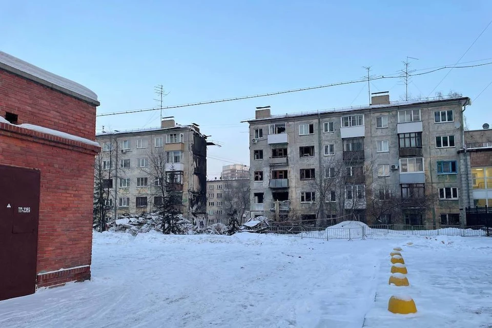 Разрушенный дом признают аварийным.