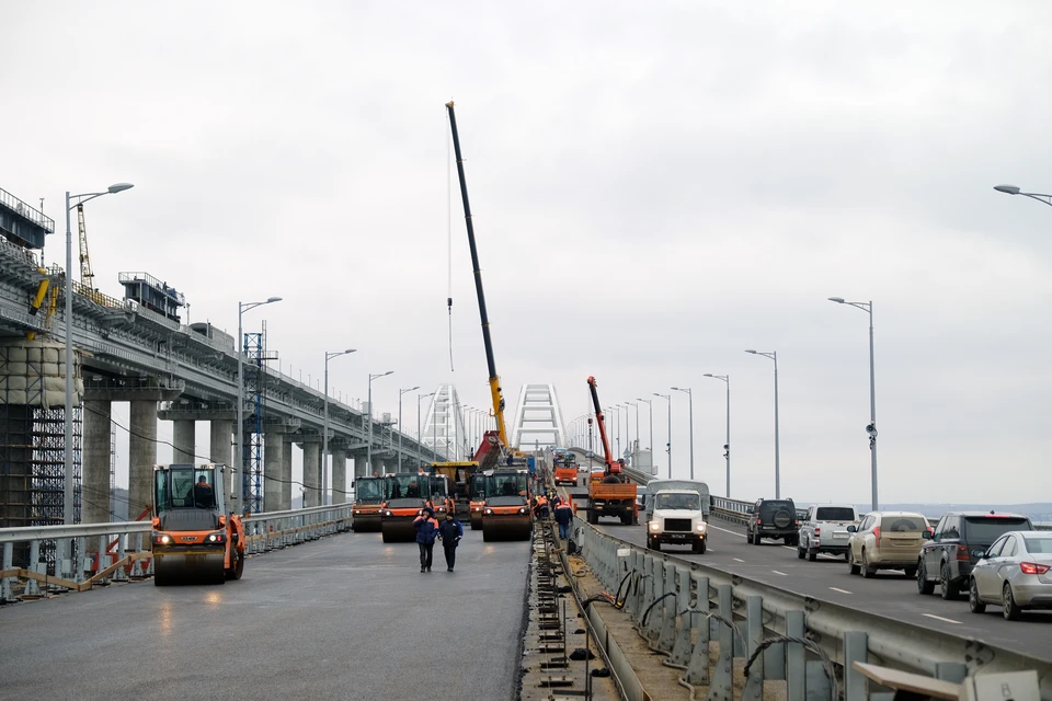На Крымском мосту заасфальтировали новые пролеты Фото: ФКУ Упрдор «Тамань»