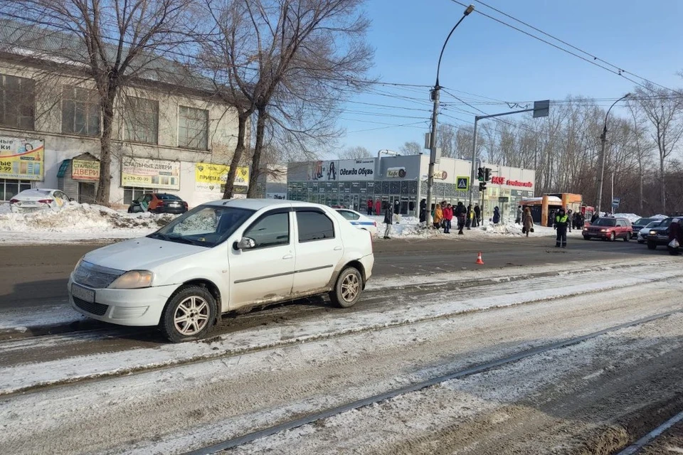 Ребенка доставили в больницу. Фото: Госавтоинспекция по Новосибирску