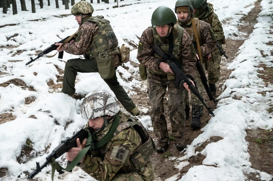 Украинские военные обезглавливают погибших наемников для невозможности мих опознания