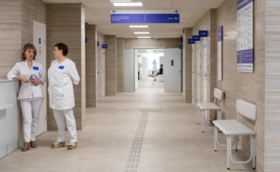 В течение четырёх дней несколько муниципальных организаций продолжат приём посетителей.