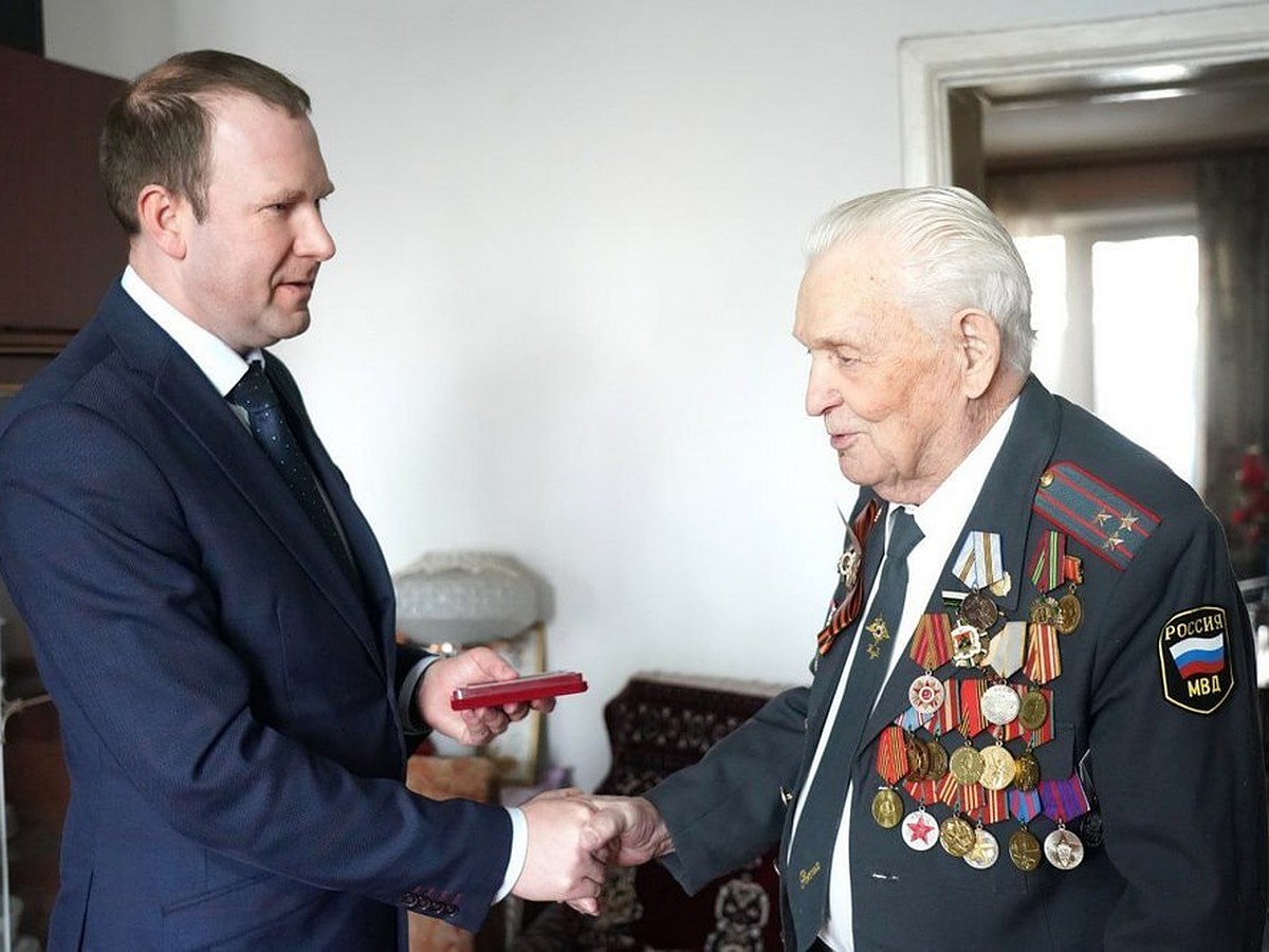 Всем кузбасским ветеранам Великой Отечественной войны вручили медаль  Николая Масалова - KP.RU