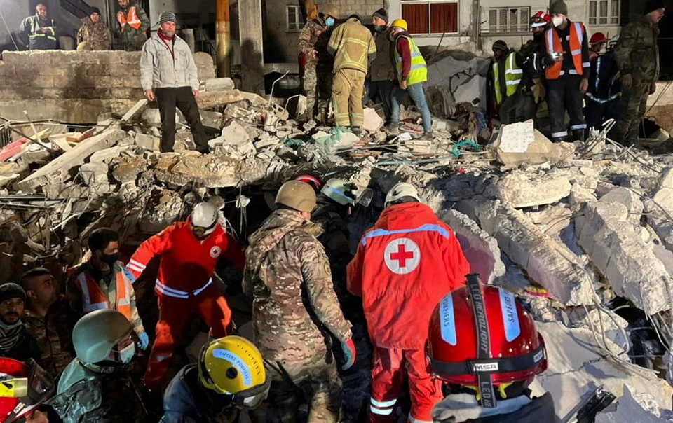 Число погибших после землетрясений в Турции снова увеличилось.