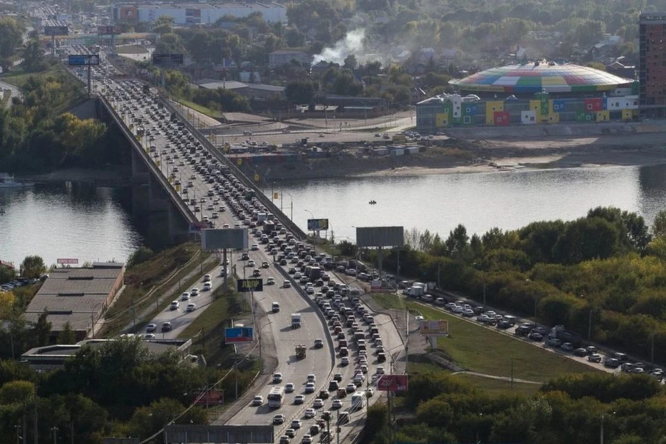В Новосибирске будут ремонтировать Димитровский мост. Фото: мэрия Новосибирска