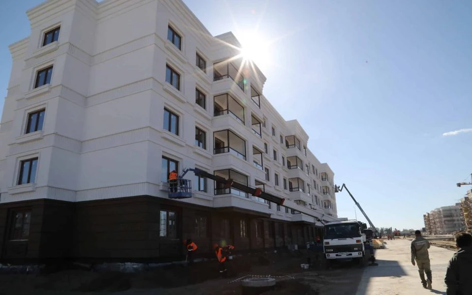 Восстановление домов и инфраструктуры продолжается в Новоазовском и других районах Республики (архивное фото)