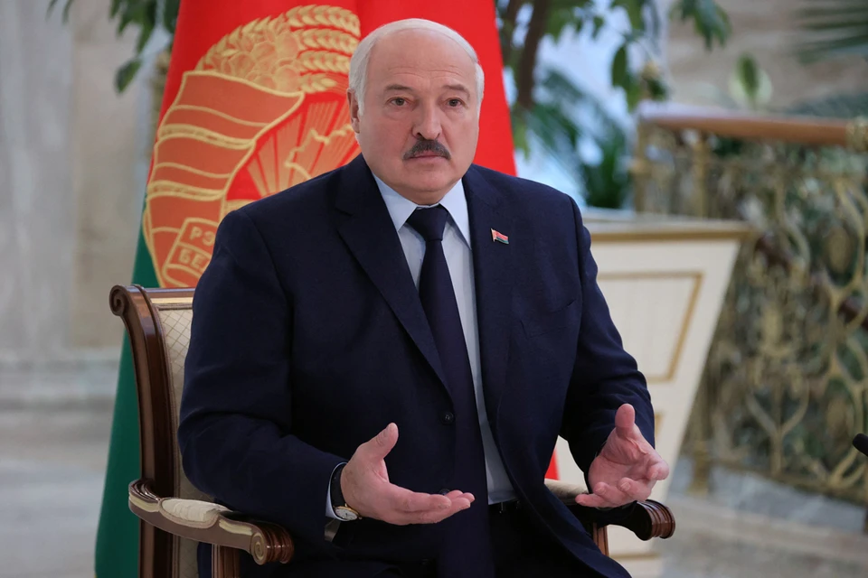Александр Лукашенко сегодня впервые употребил в адрес Зеленского такие слова, которые не позволял себе никогда по отношению к лидеру другого государства
