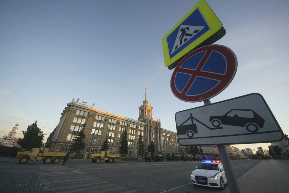 В Ростове с 1 апреля начнут штрафовать водителей, паркующихся на остановках.