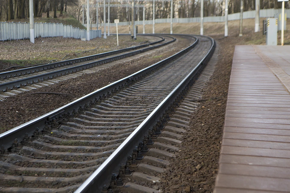 Минтранс опроверг фейки про массовые сокращения на Белорусской железной дороге.