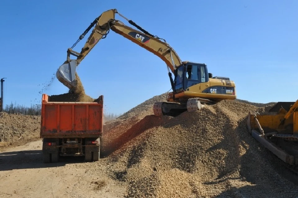 Одними из перспективных направлений в Республике считают добычу каолина, редкоземельных металлов, гранита, а также строительного песка, необходимых для восстановления региона