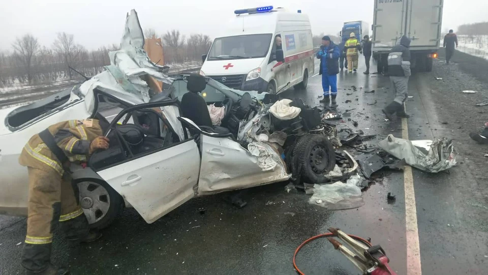 В результате ДТП 39-летний мужчина-пассажир легковушки скончался до приезда «скорой»