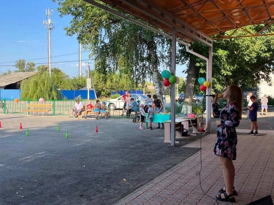 Площадку превратили в досуговое пространство для детей и взрослых / Фото: Единая Россия