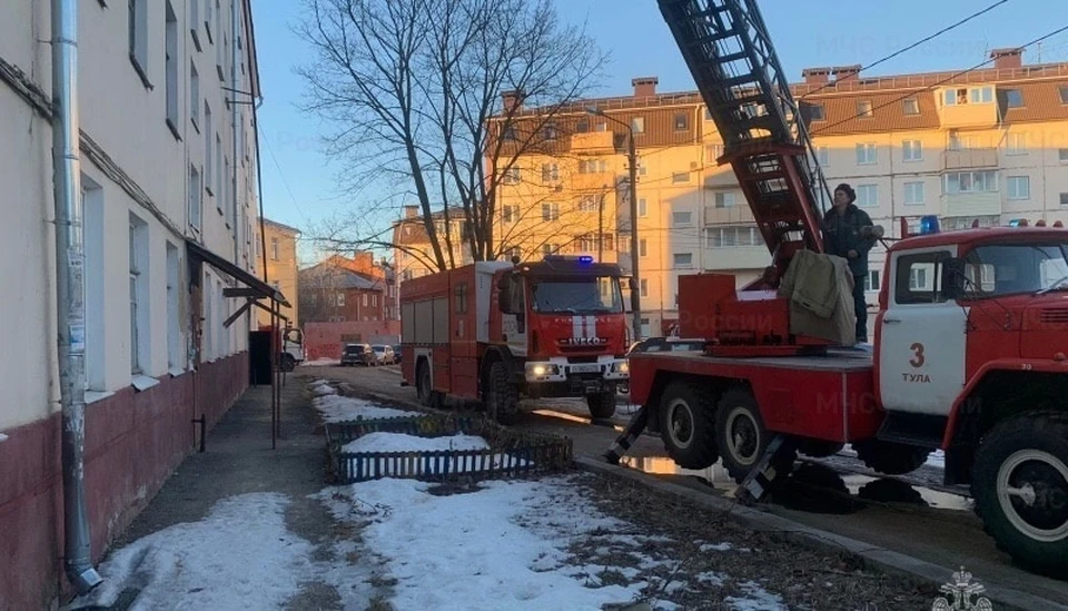 Во время пожара на улице Кирова в Туле эвакуировали 3 человека