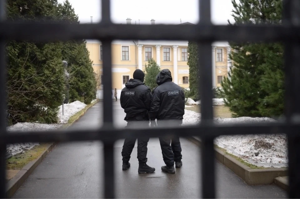 Силовики проводят следственные мероприятия у сотрудников структур ликвидированного "Мемориала"*