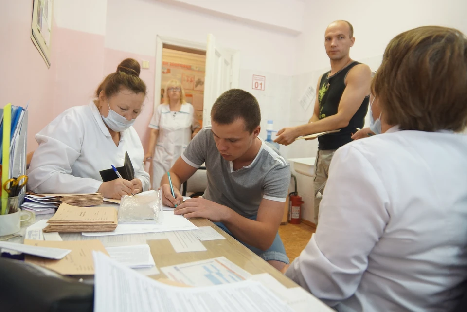 Более 82 млн рублей направило томское отделение социального фонда России на выплаты медикам.