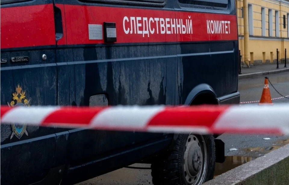 В Чите подросток выпал из окна школы и получил серьезные травмы