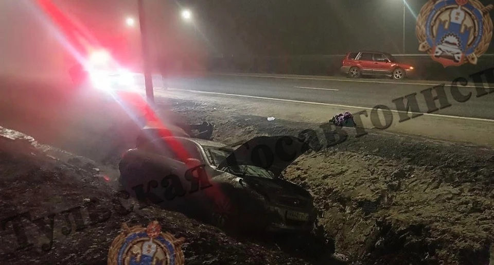В попутном столкновении под Тулой пострадали водитель и пассажир автомобиля Nissan