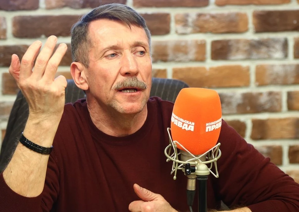 Виктор Бут в студии Радио "Комсомольская правда".