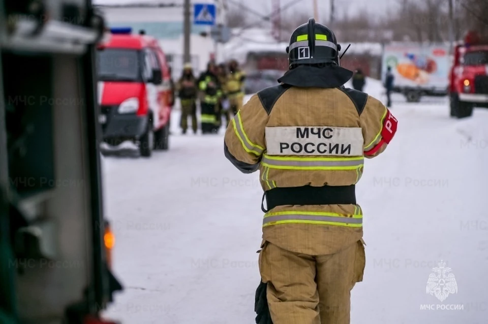 Кузбасские огнеборцы спасли троих кемеровчан