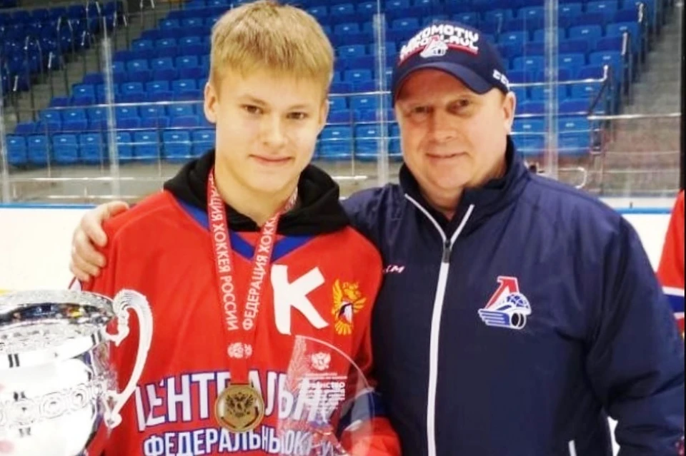 Матвей Мичков вместе с отцом Андреем.