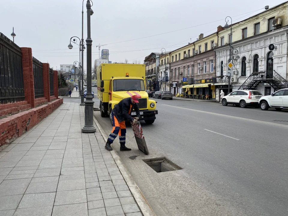Во время ливня бригады продолжат наблюдать за проблемными участками и устранять последствия.