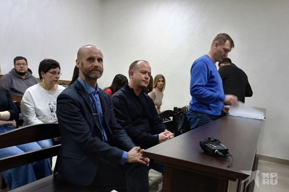 Игоря Ковалева, Сергея Карабасова и Михаила Пузанова взяли под стражу в зале суда.