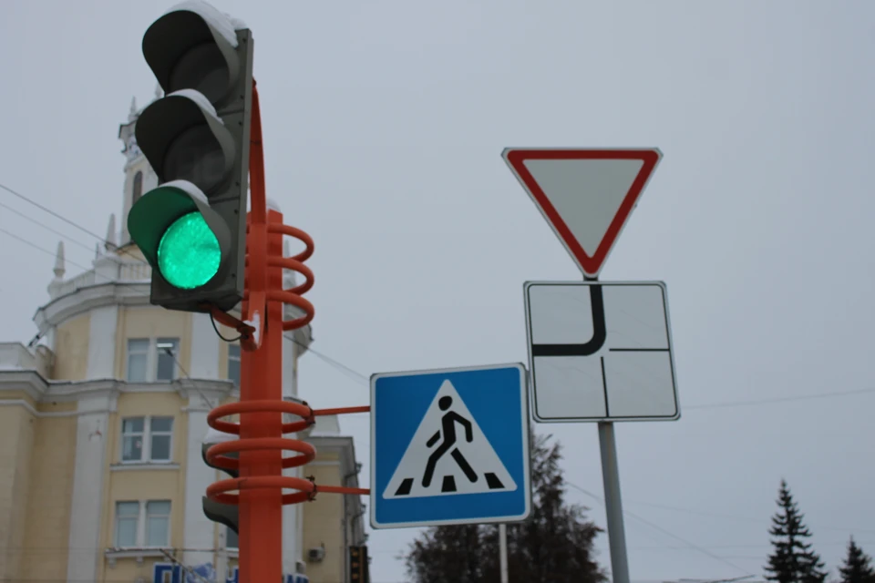Не будет работать светофор на пересечении проспекта Советского и улицы Кузбасской.