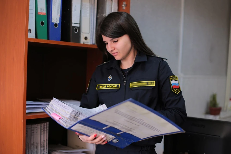 Приставы заставили управляйку обустроить контейнерную площадку во дворе дома в Хабаровске Фото: приставы Хабаровского края