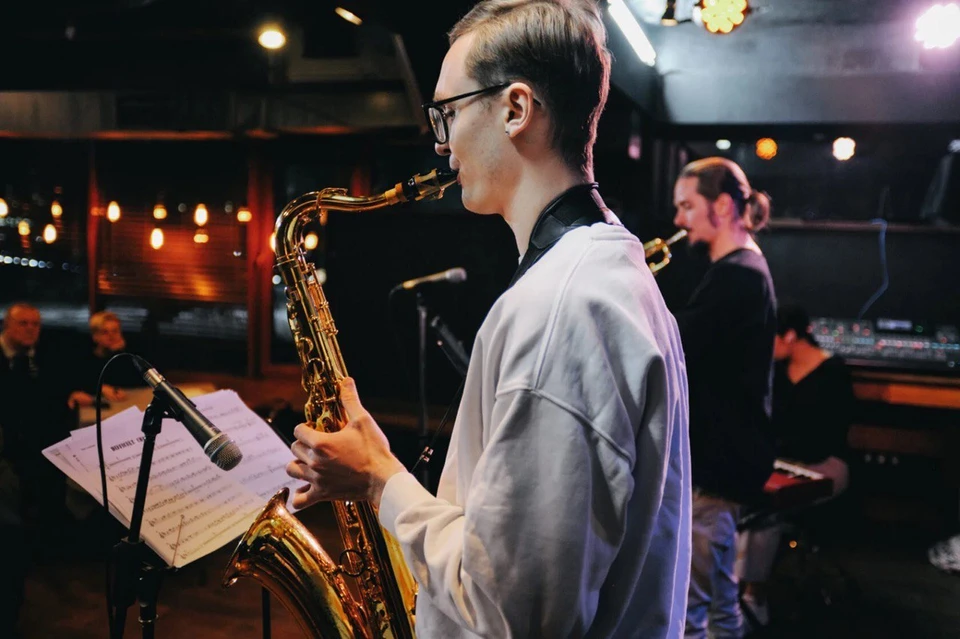 Первый профессиональный джазовый клуб EverJazz подготовил для своих гостей ежедневную программу концертов на любое предпочтение и вкус.