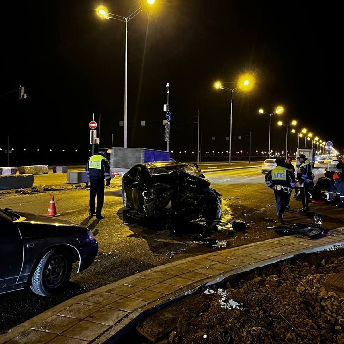 Один погиб, у второго травмы: в Екатеринбурге в смертельном ДТП столкнулись  BMW и Hyundai Solaris - KP.RU