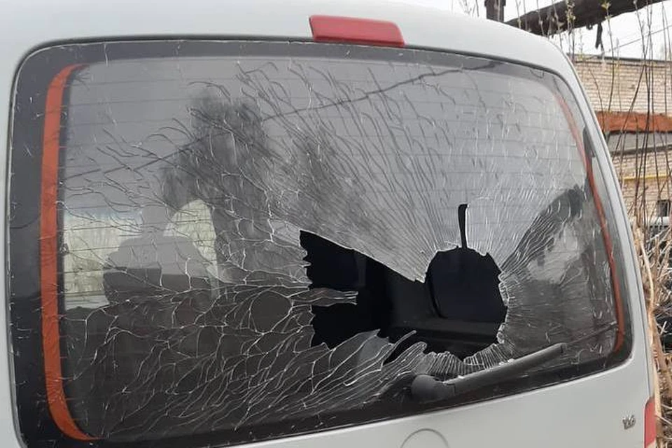 В Рязанской области неизвестные повредили автомобиль депутата.