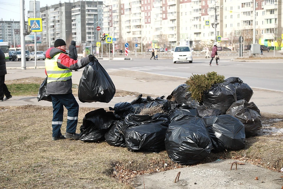 Традиционный общегородской субботник в Красноярске перенесли из-за погоды