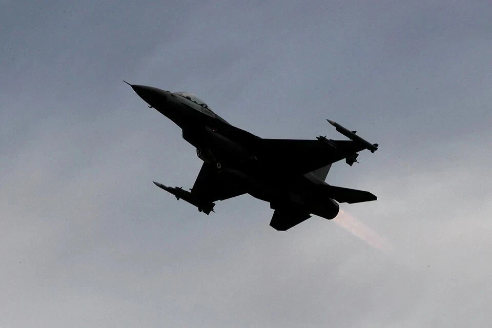 Business Insider: Россия еще до поставок F-16 уничтожит украинские аэродромы