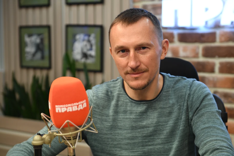 Григорий Кубатьян в студии Радио "Комсомольская правда".