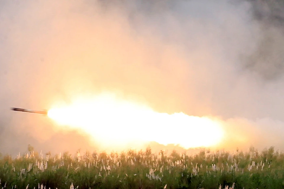 Украинские военные обстреляли Донецк из РСЗО.