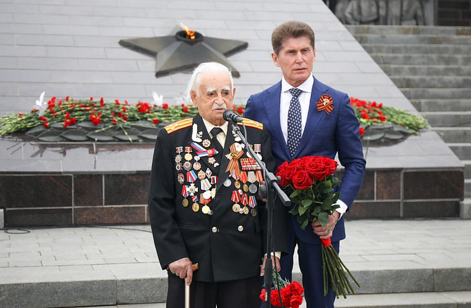 Исааку Шимоновичу в этом году исполнится 100 лет.