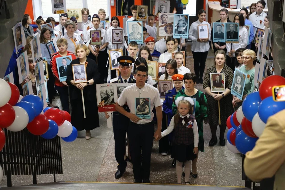 В астраханских школах продолжается акция «Бессмертный полк»