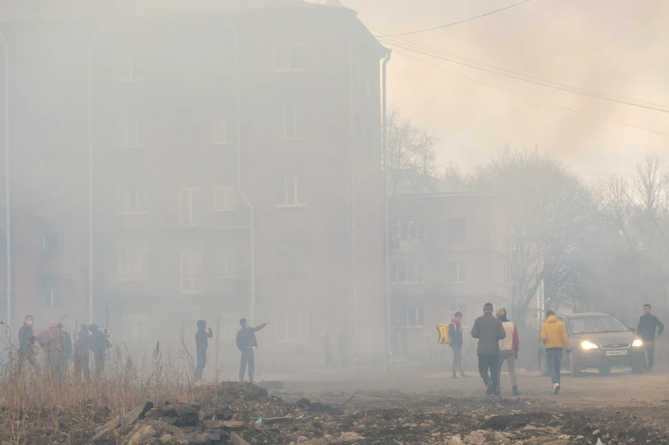 Петербуржцев предупредили о возможном сильном загрязнении воздуха 11 и 12 мая.