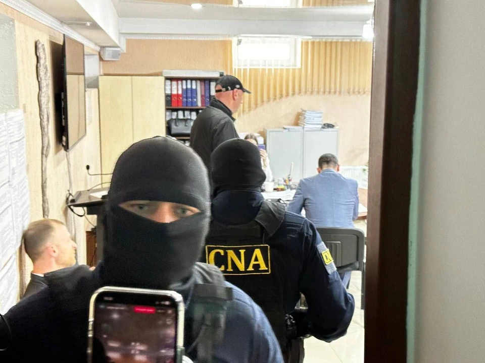 Спецназовцы режима Санду-PAS ворвались в Центральную избирательную комиссию Гагаузии. Фото:partidulsor.md